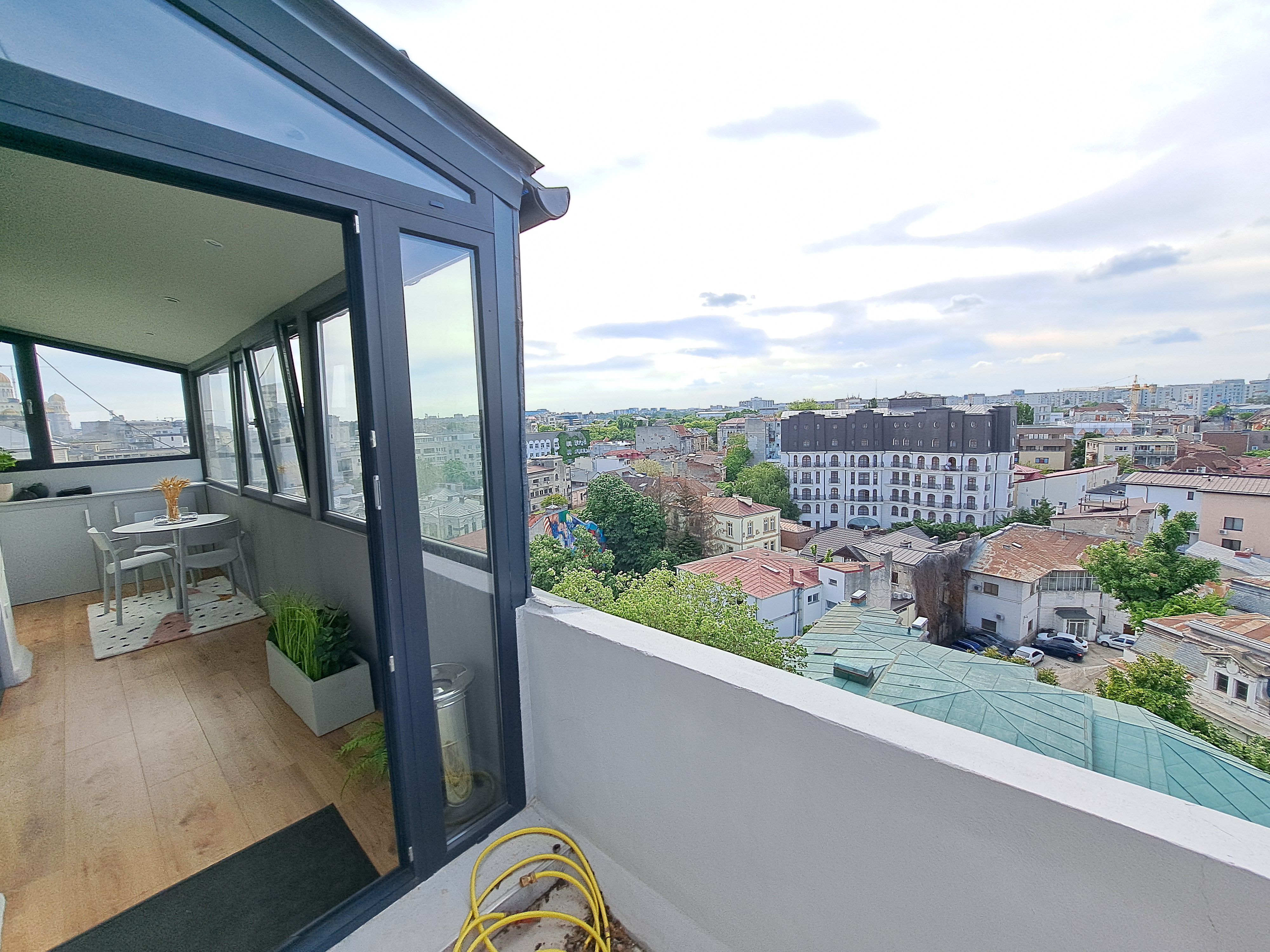 Apartament cu 2 camere + terasa priveliste minunata - parc Cismigiu