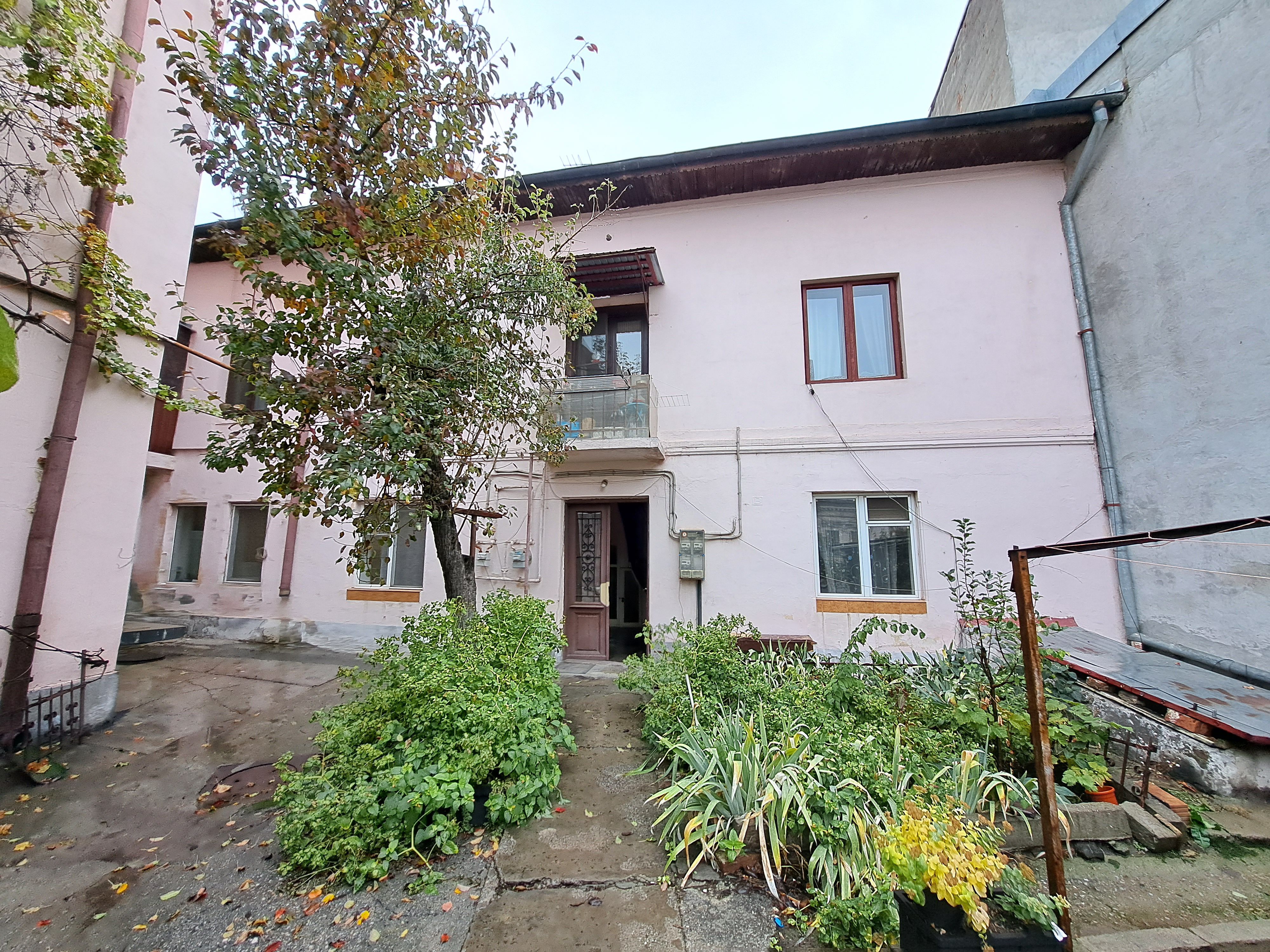 apartament cu 3 camere + garaj - mosilor Bucuresti